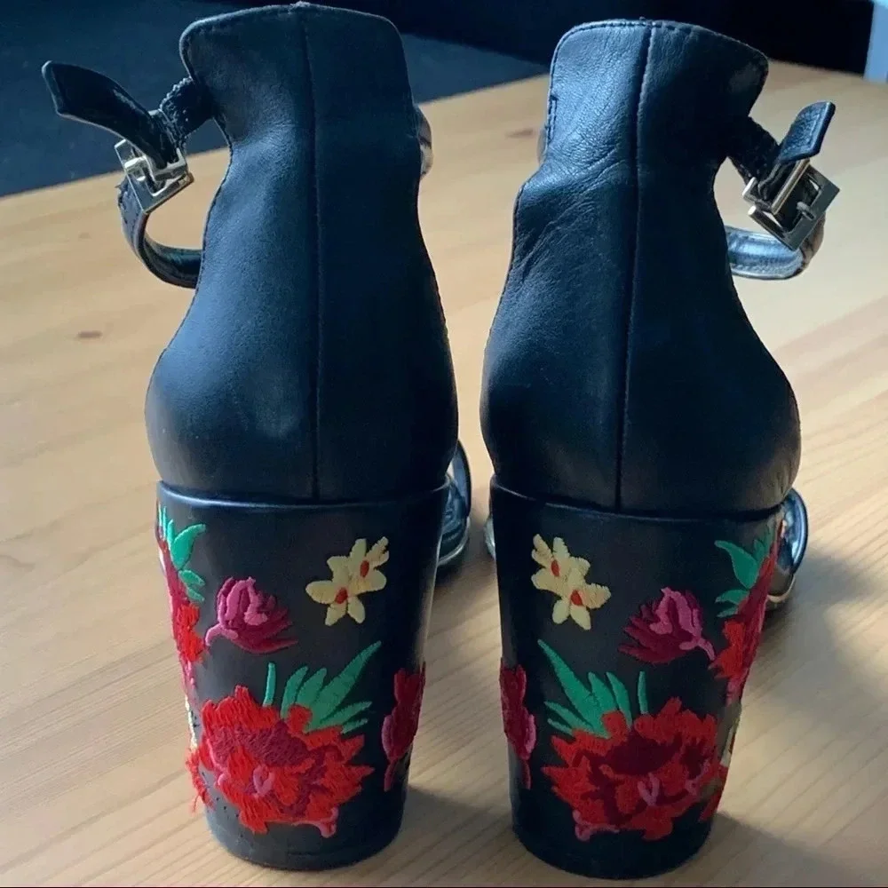 Kenneth Cole Reaction Lolita Embroidered Floral Block Heel Peep Toe Sandals